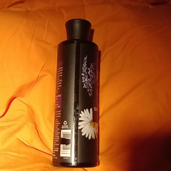 Excellent lavender chamomile sleep bath & body Wash - Picture 3 of 4